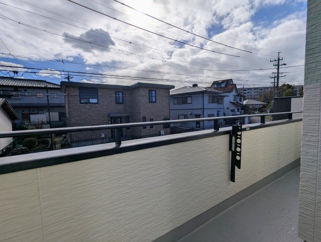 尾張旭市緑町緑ヶ丘4期　全2棟のバルコニー