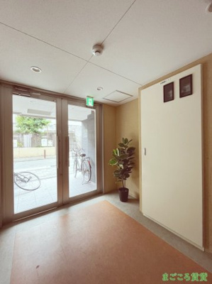 【エントランス】 | ナニワⅢ番館