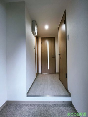 【玄関】 | ナニワⅢ番館