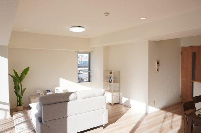 メイツ草加の居間・リビング