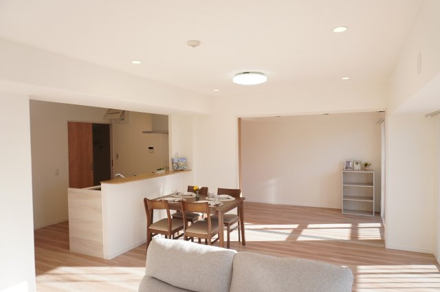 メイツ草加の居間・リビング