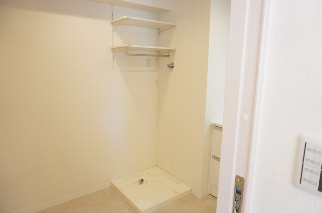 メイツ草加のランドリースペース