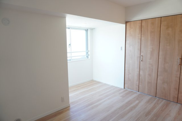 メイツ草加の洋室