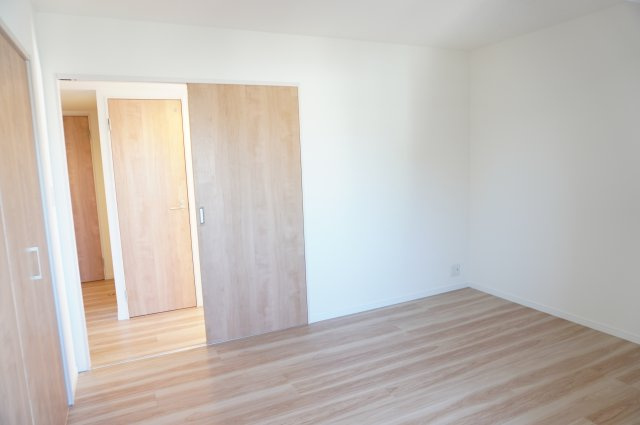 メイツ草加の洋室