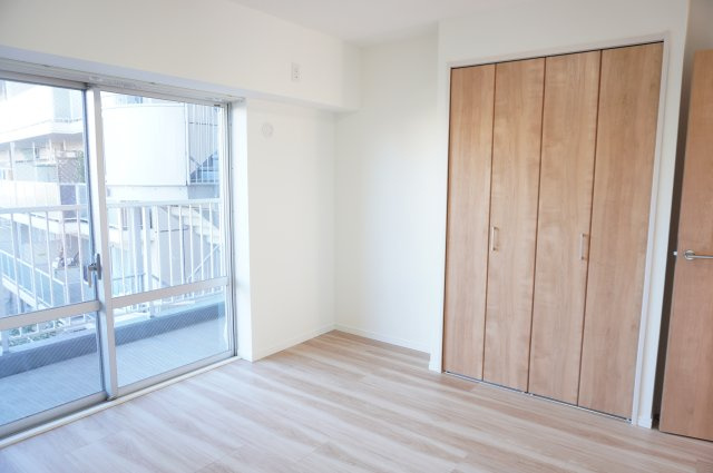 メイツ草加の洋室