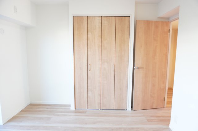 メイツ草加の洋室