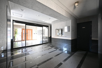 【エントランス】 | ティアラ目白ＡＶＥＮＵＥ