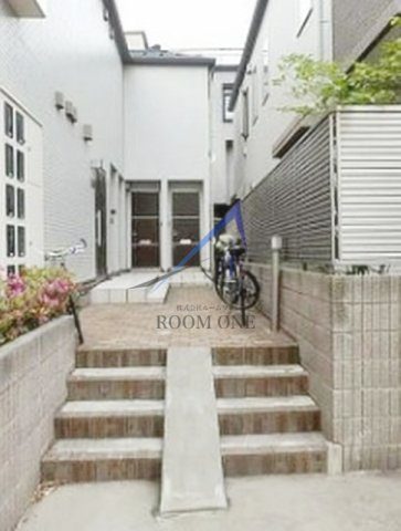 参宮橋館のエントランス|エントランスです。