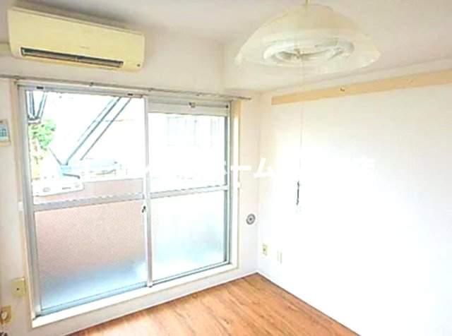 ホーユウコンフォルト相模原※初期費用分割あと払いサービス利用可能物件の居間・リビング