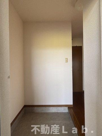 ハイツ渡辺の玄関