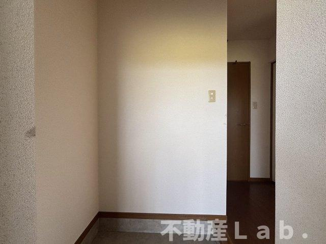 ハイツ渡辺の玄関