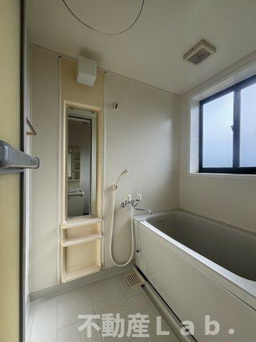 ハイツ渡辺の浴室
