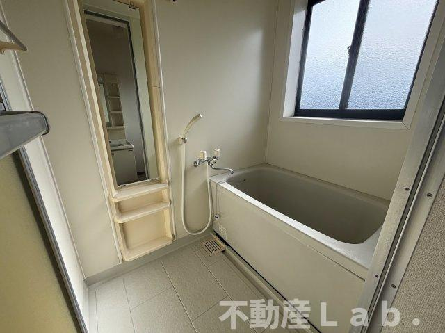 ハイツ渡辺の浴室