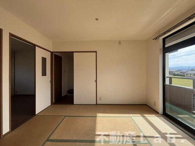 ハイツ渡辺の和室