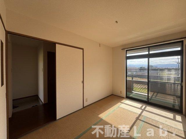 ハイツ渡辺の和室