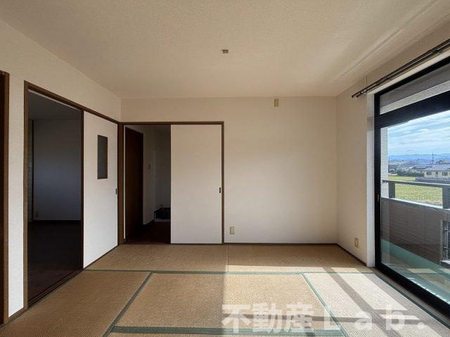 ハイツ渡辺の和室