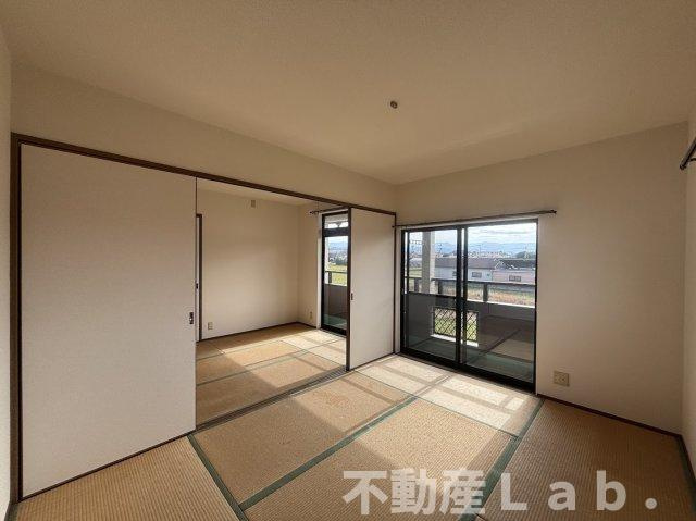 ハイツ渡辺の和室