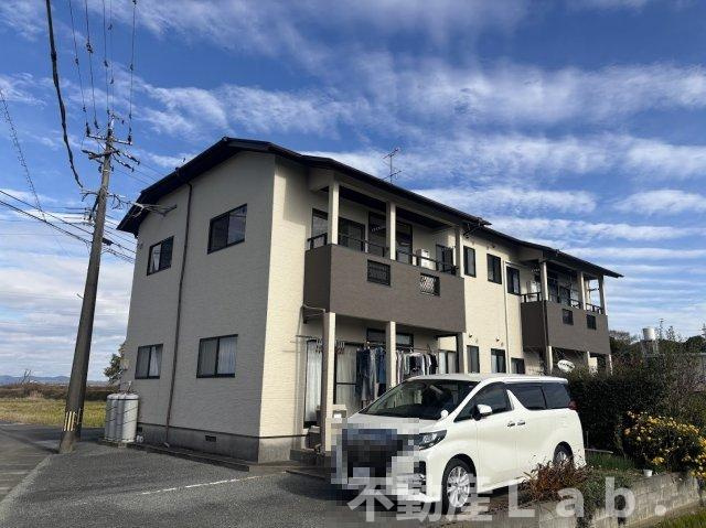 ハイツ渡辺の外観