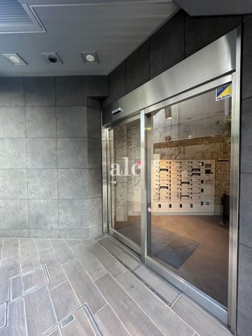 杉並区方南１丁目の賃貸マンションのエントランス