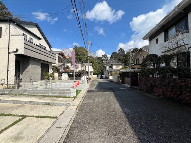 【前面道路含む現地写真】の画像