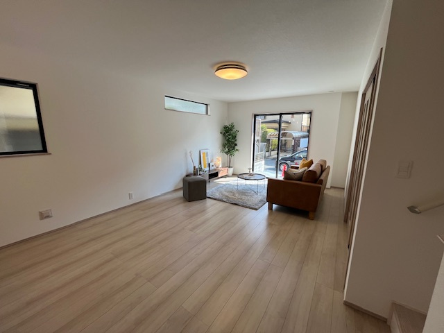 【居間・リビング】の画像