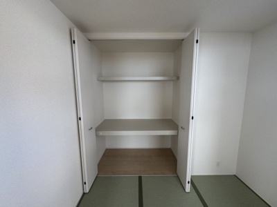 【和室】 | うるま市与那城屋慶名（全3棟）1号棟 | 1号棟　畳コーナー3帖＋収納付き♪