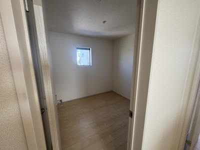 【洋室】 | うるま市与那城屋慶名（全3棟）1号棟 | 1号棟　洋室4.5帖＋CL付き♪