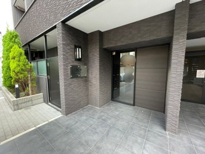 【エントランス】 | レア横濱ヴィヴァーチェ