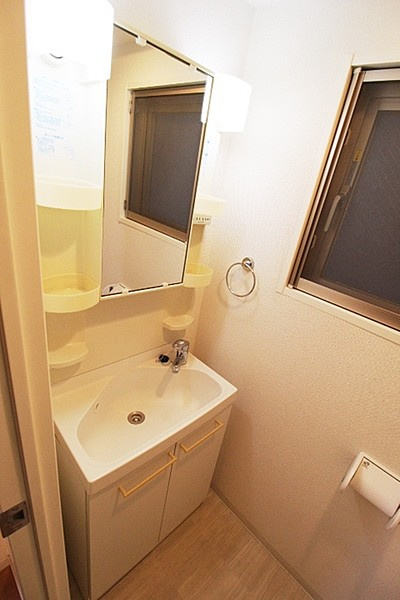 エクセリア日本橋箱崎の洗面所