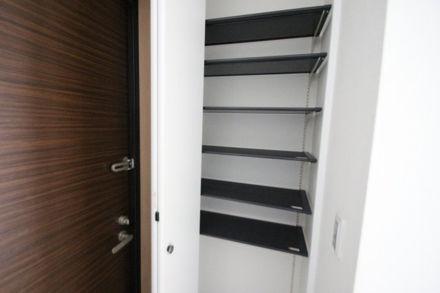 レポーソ並木の収納