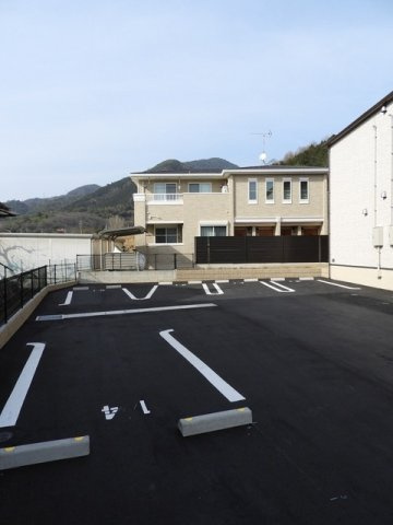 ネオヴィータ　Ⅲの駐車場|駐車場です