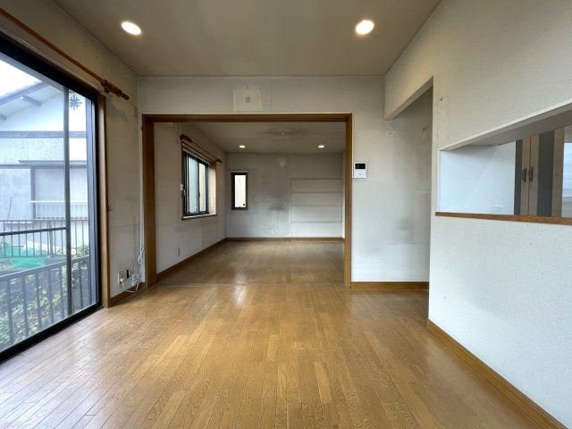 リフォーム前のありのままの姿を初公開！『保土ケ谷区上星川２丁目』リフォームで生まれ変わる！の居間・リビング|リビングです