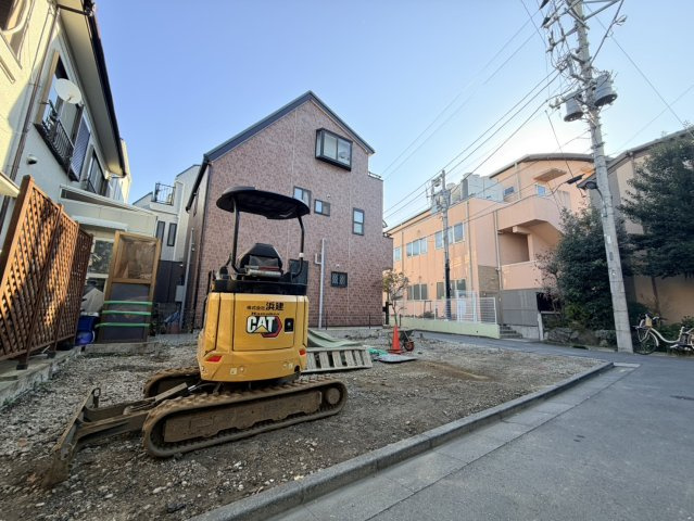 【成約済】北区神谷3丁目　新築戸建の前面道路含む現地写真