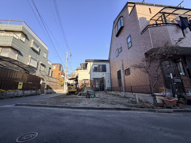 【成約済】北区神谷3丁目　新築戸建の前面道路含む現地写真