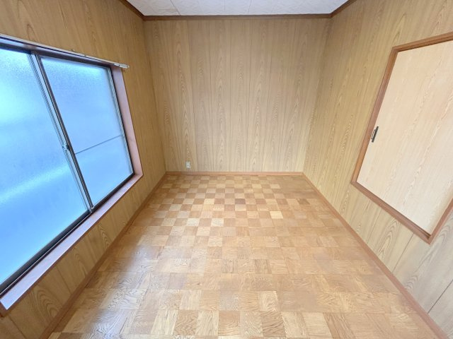 辻町貸家の洋室