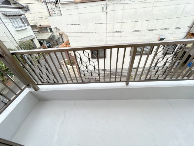 辻町貸家のバルコニー
