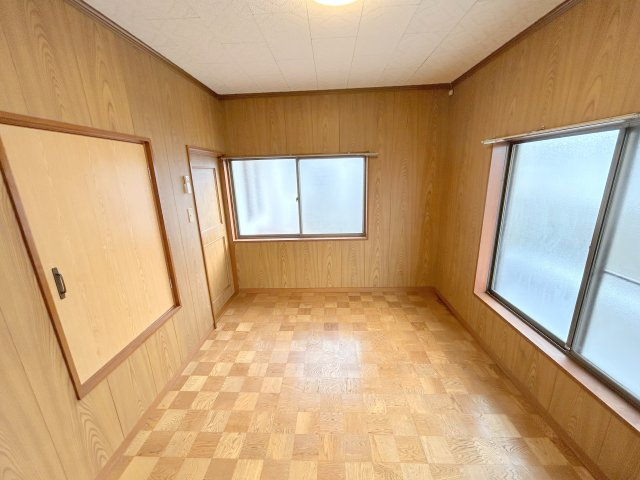 辻町貸家の洋室