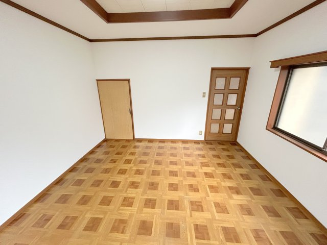 辻町貸家の洋室