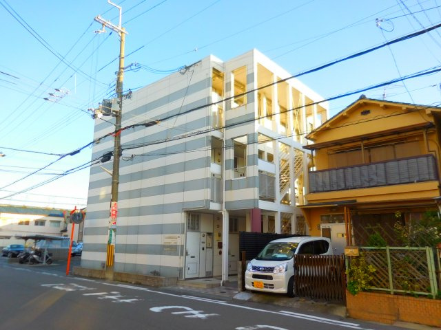 レオパレスKの外観