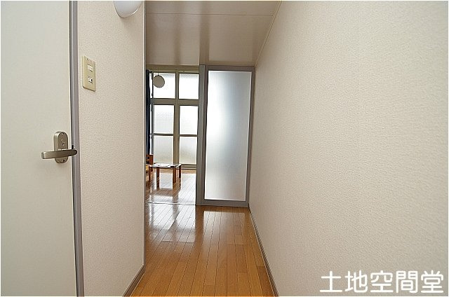 北九州市八幡西区大字本城のアパートの玄関