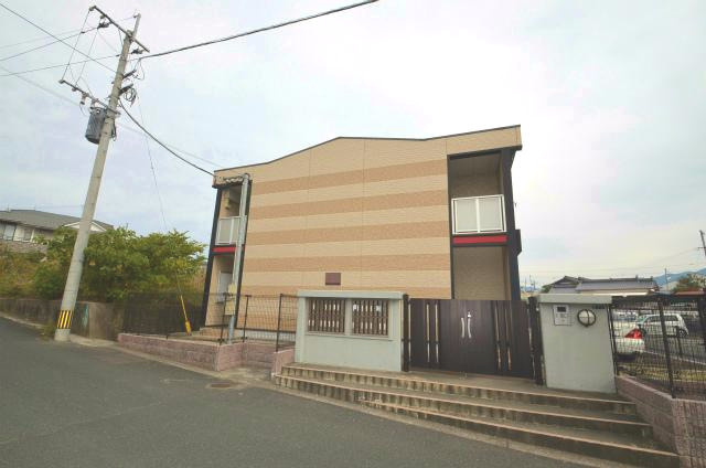 北九州市八幡西区楠橋西２丁目のアパート