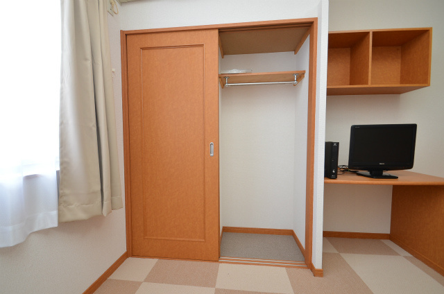 北九州市八幡西区木屋瀬２丁目のアパートの収納