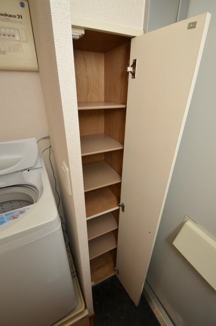 北九州市八幡西区木屋瀬２丁目のアパートの玄関