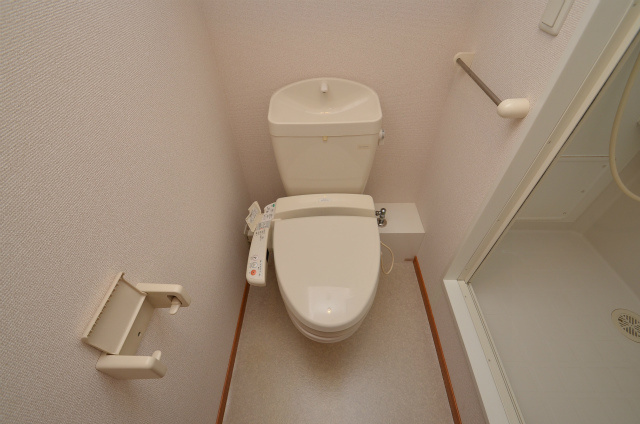 北九州市八幡西区木屋瀬２丁目のアパートのトイレ