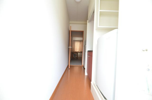 北九州市八幡西区則松東１丁目のアパートの玄関