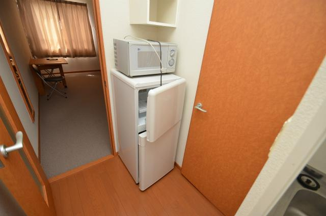 北九州市八幡西区則松東１丁目のアパートのキッチン