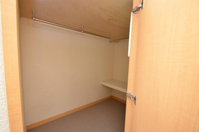 北九州市八幡西区折尾３丁目の賃貸マンションの収納