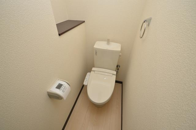 直方市大字感田のアパートのトイレ