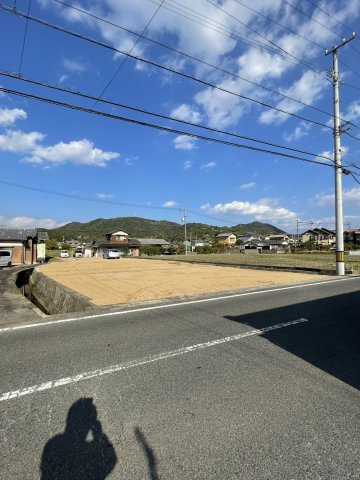 前田東町　土地の前面道路含む現地写真