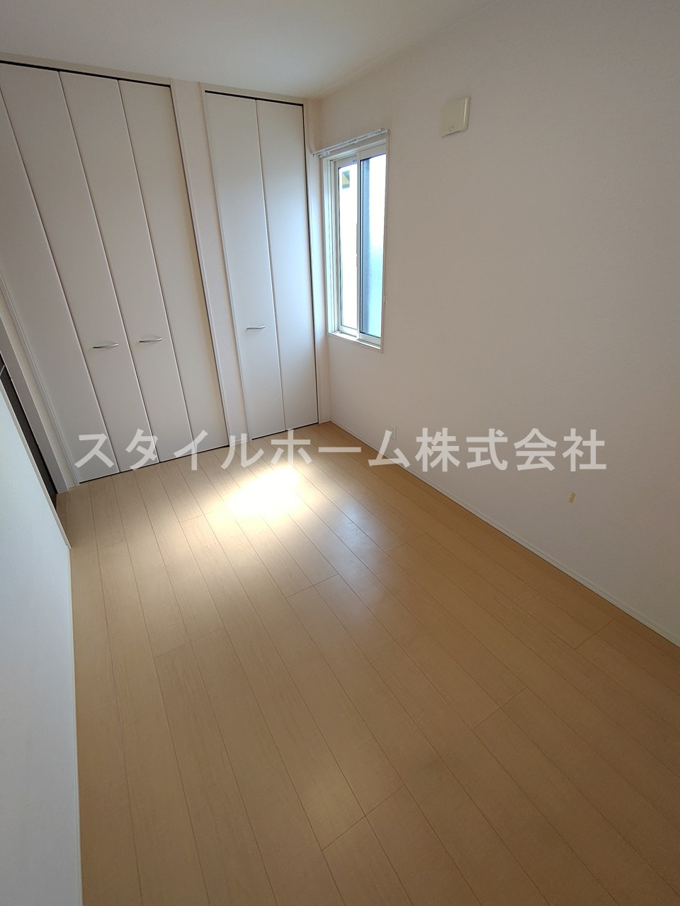 カーサ　ビアンコⅢの居間・リビング